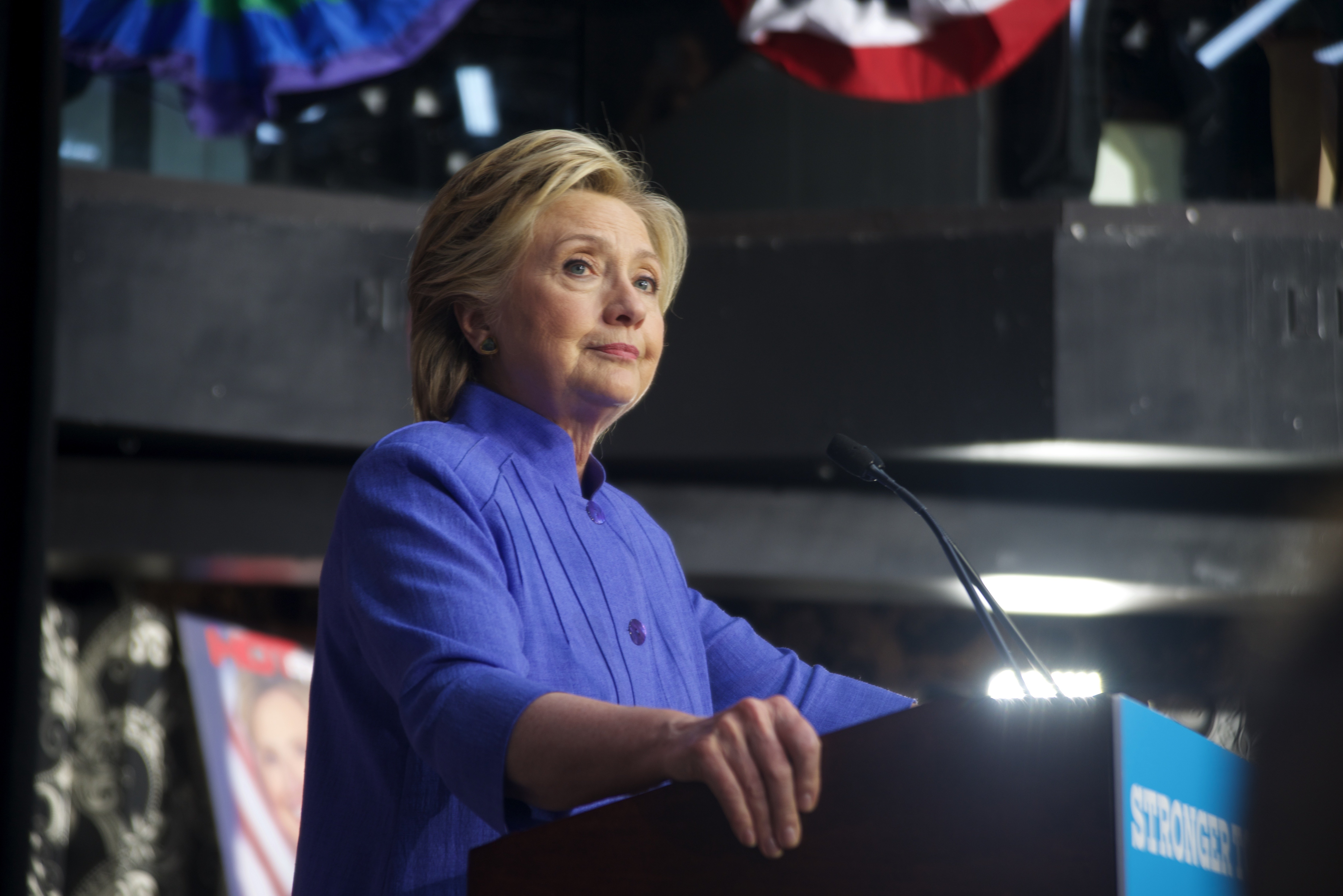 Texas board votes to drop Hillary Clinton, Helen Keller from the history curriculum