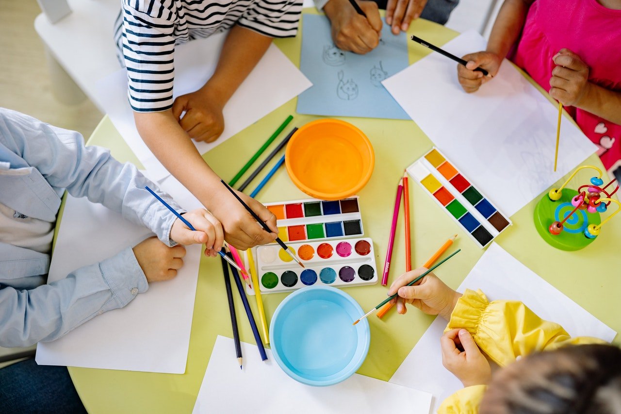 Кружок рисования: почему это полезно для ребенка и что стоит купить