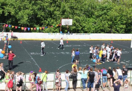 Средне нижегородский. Школа 154 Нижний Новгород. Школа 154 стадион. Школа 154 Нижний Новгород официальный сайт. 154 Школа Нижнего Новгорода Даниел.